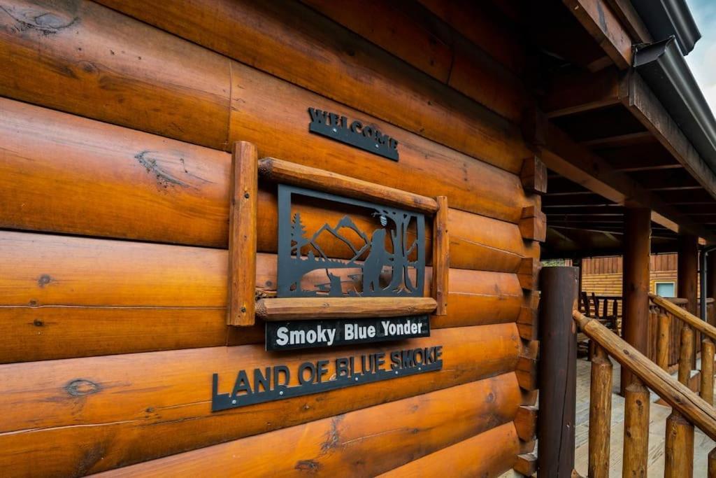 2-Bedroom Cabin With 2 Master Suites, Loft, Half-Bath And Hot Tub In A Serene Resort Setting Sevierville Luaran gambar
