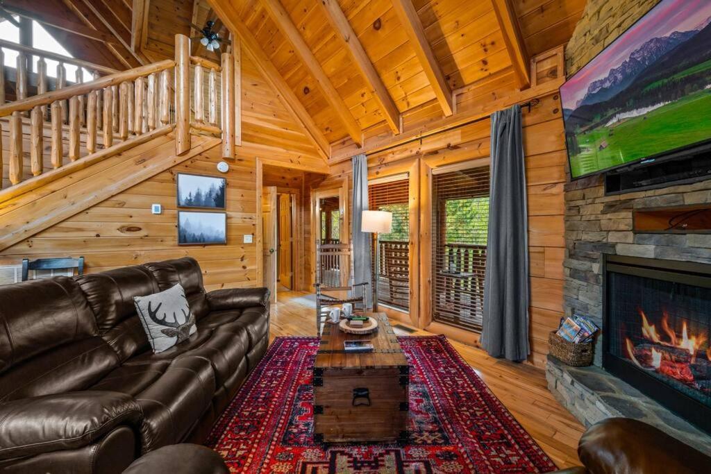 2-Bedroom Cabin With 2 Master Suites, Loft, Half-Bath And Hot Tub In A Serene Resort Setting Sevierville Luaran gambar